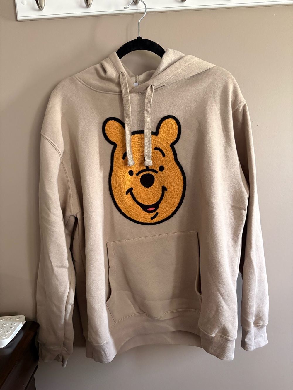 🦄Winnie the Pooh Sweatshirt Beige size XL